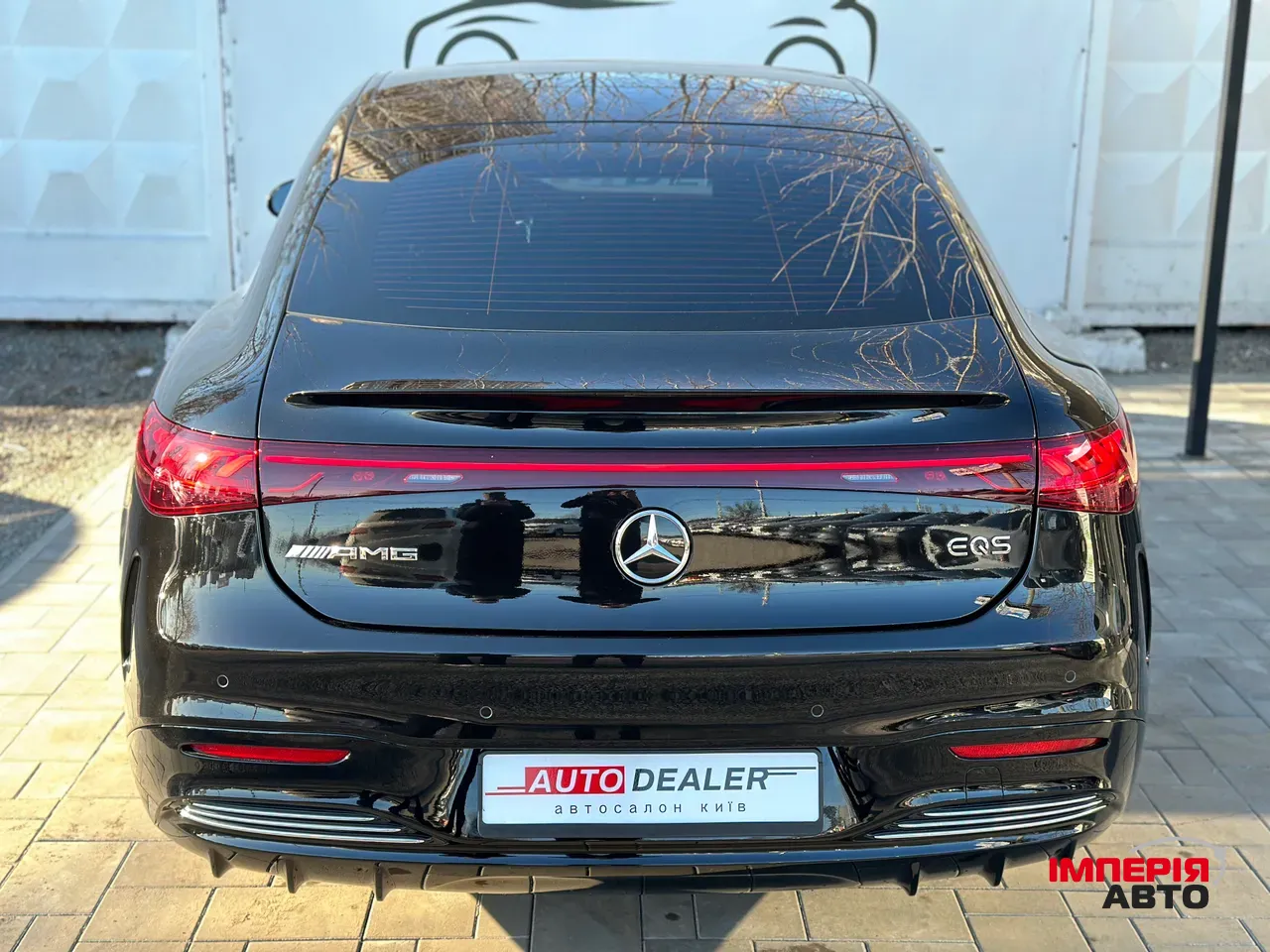 Mercedes-Benz EQS AMG - фото 13