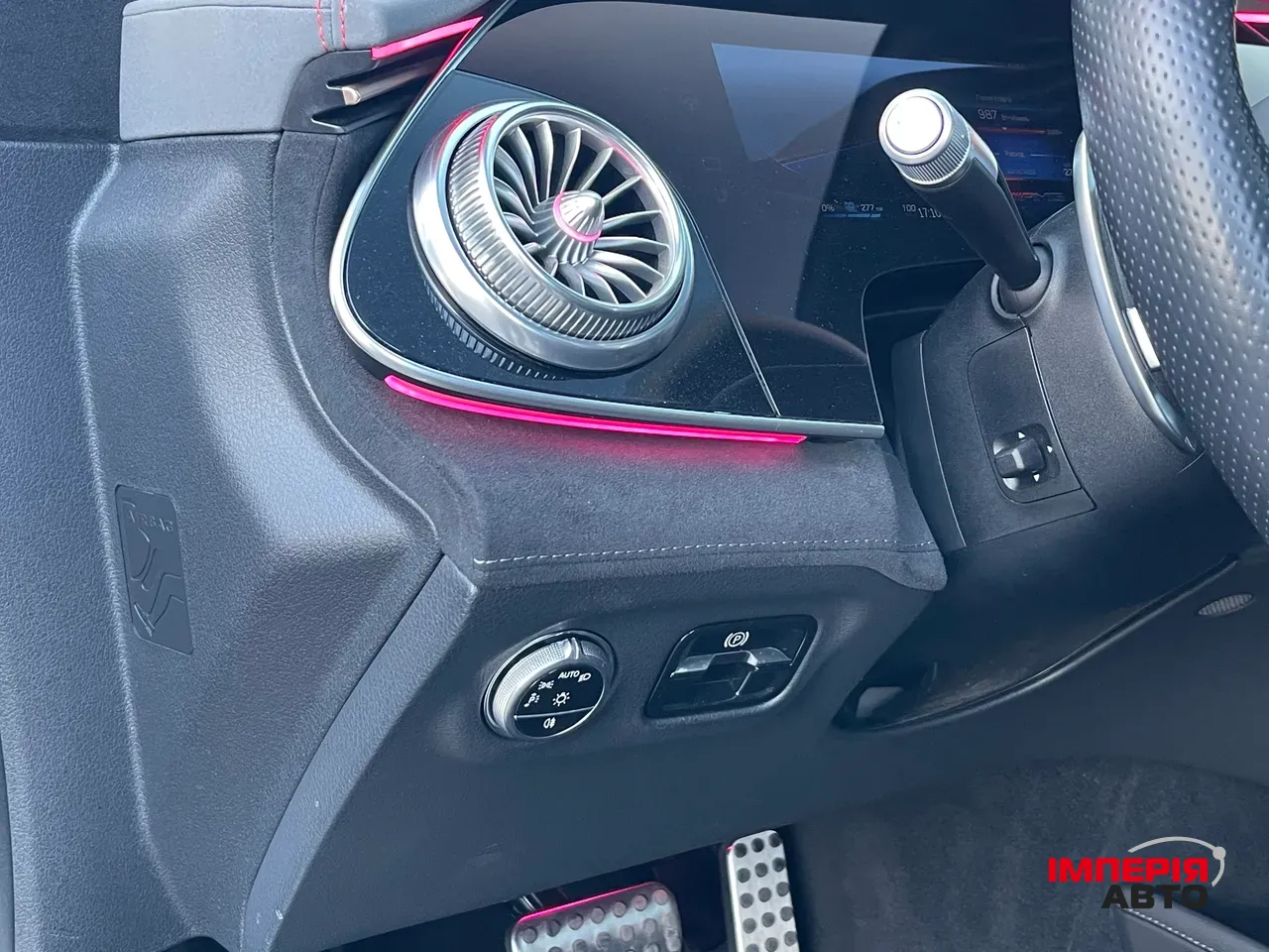 Mercedes-Benz EQS AMG - фото 28