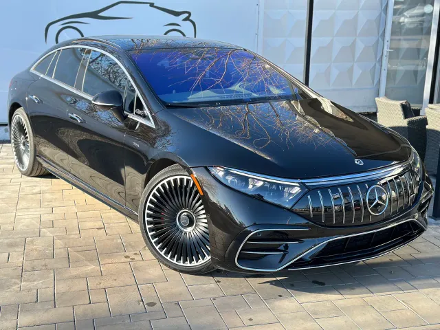 Mercedes-Benz EQS AMG - фото 1