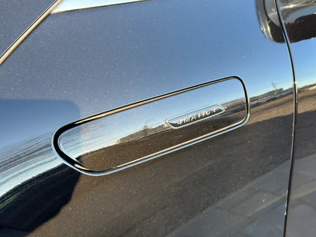 Mercedes-Benz EQS AMG - фото 5