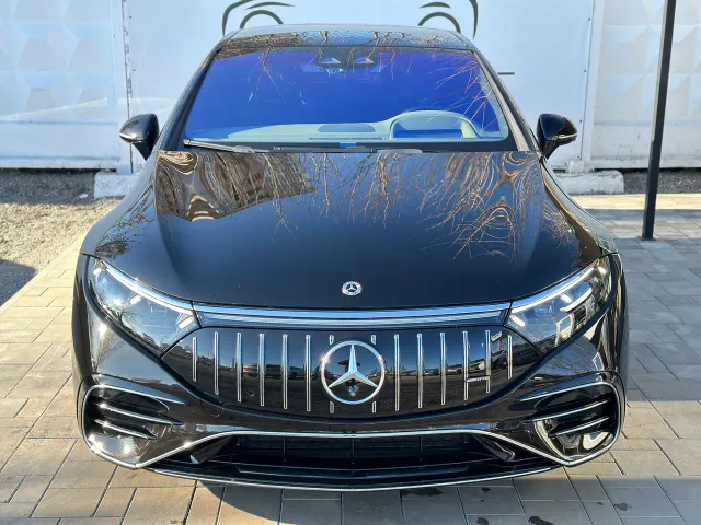 Mercedes-Benz EQS AMG - фото 2