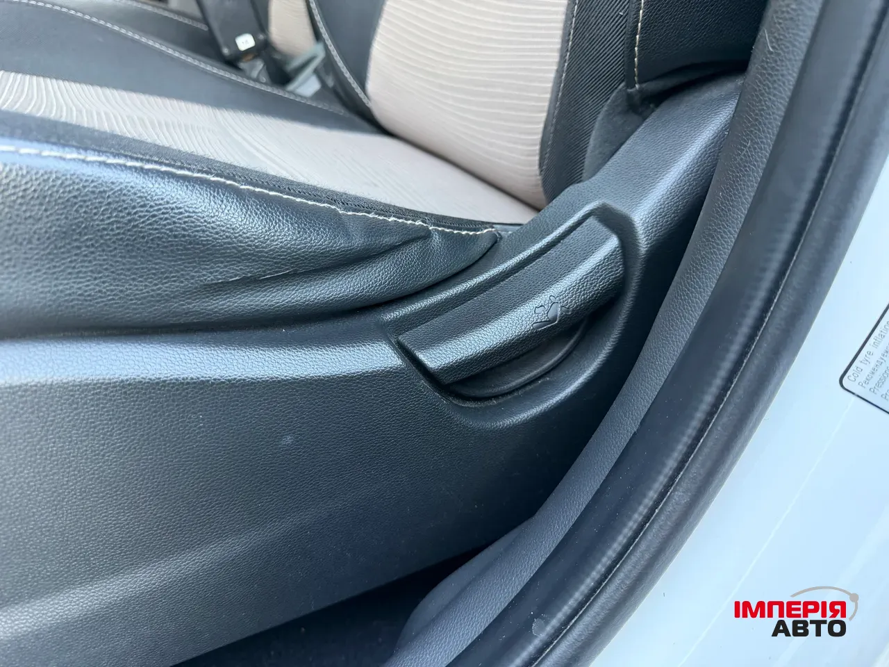 Hyundai i10 - фото 17