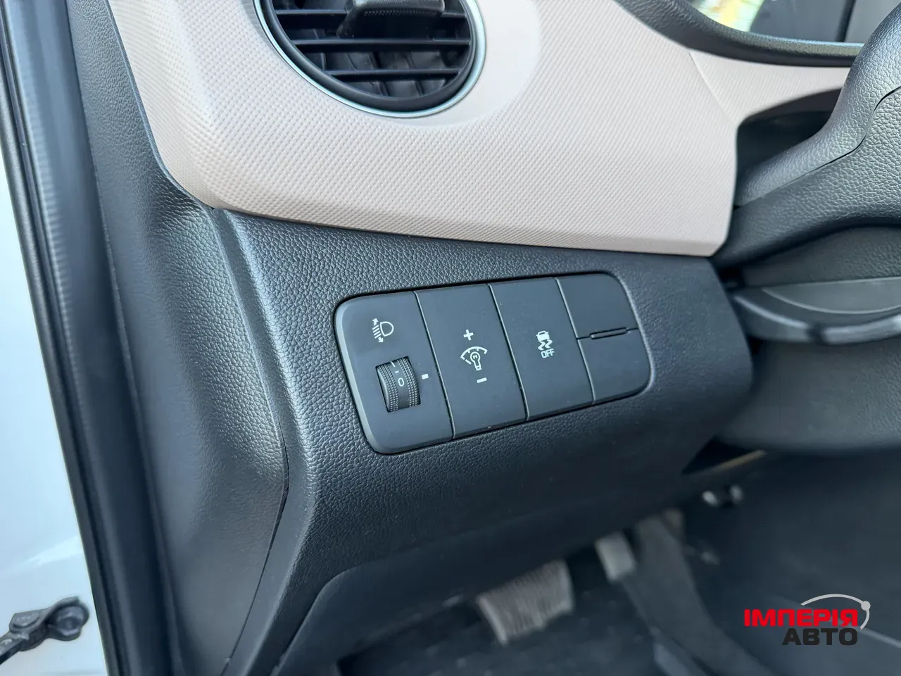 Hyundai i10 - фото 18