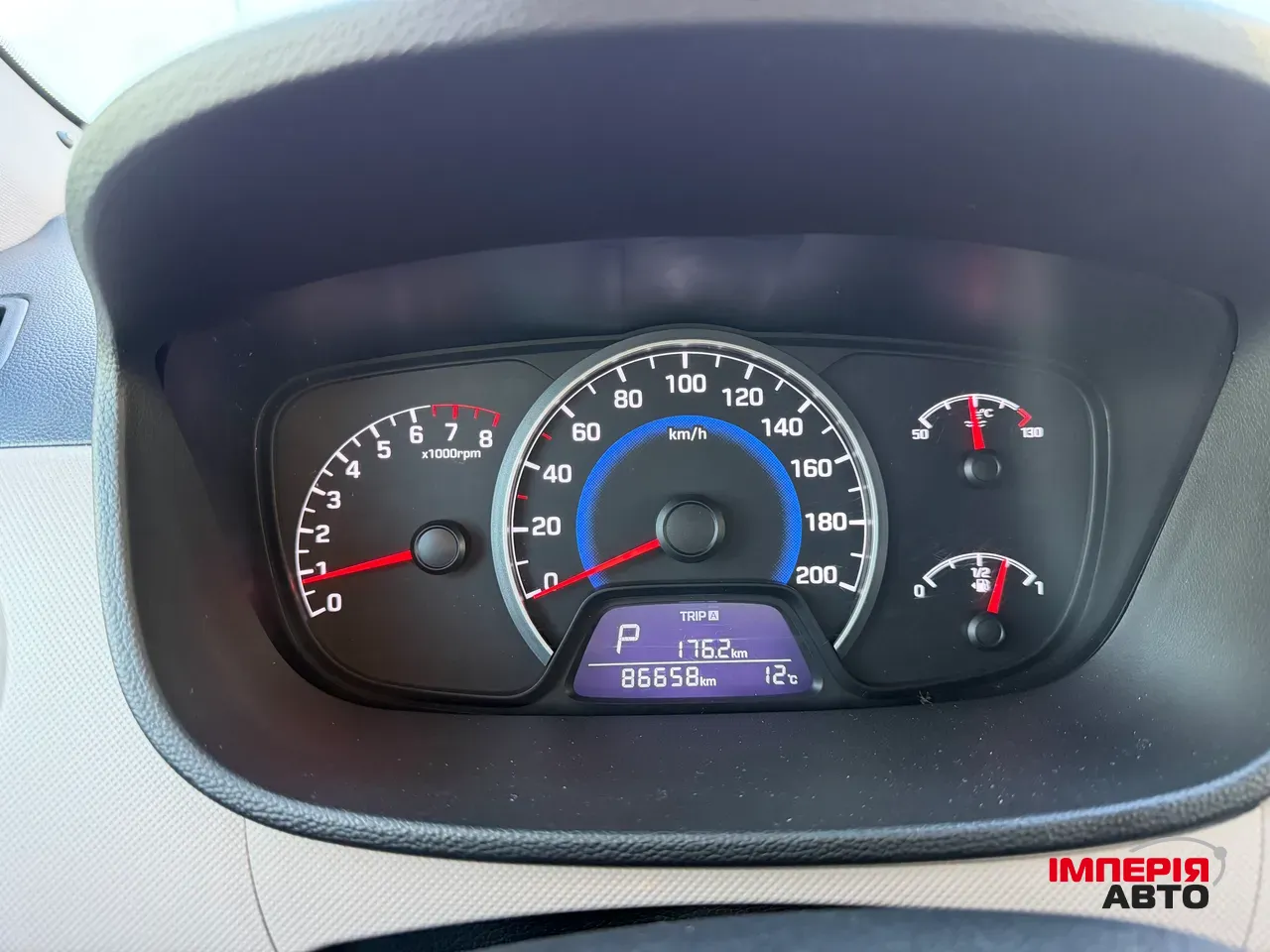 Hyundai i10 - фото 21