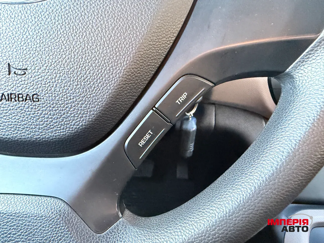 Hyundai i10 - фото 22