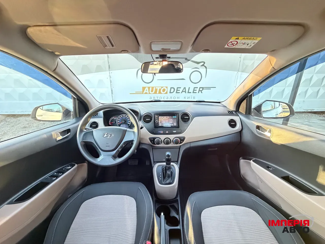 Hyundai i10 - фото 19