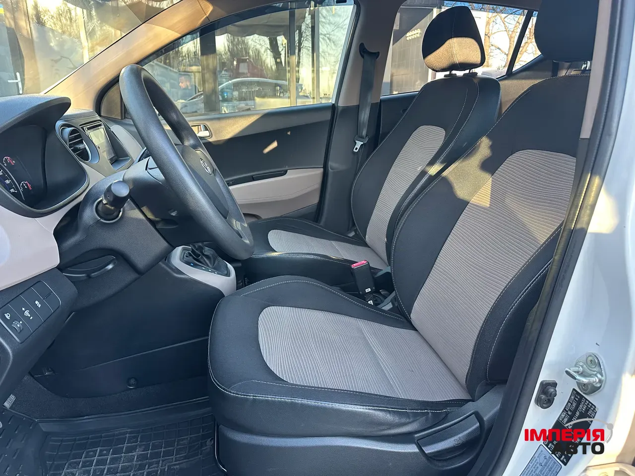 Hyundai i10 - фото 16