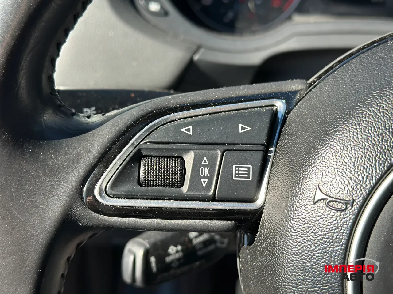 Audi Q3 - фото 23