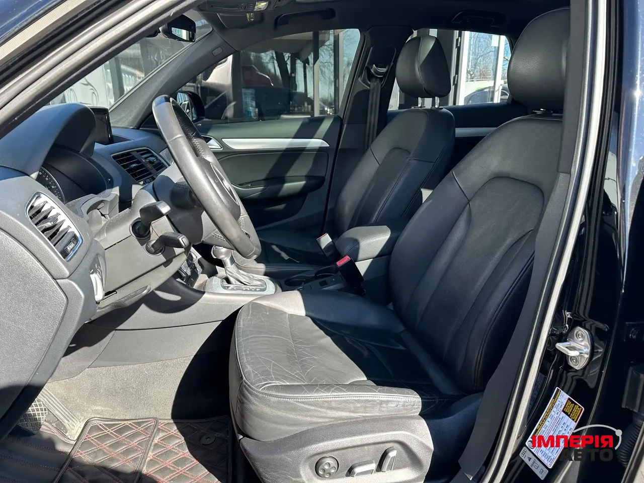 Audi Q3 - фото 17