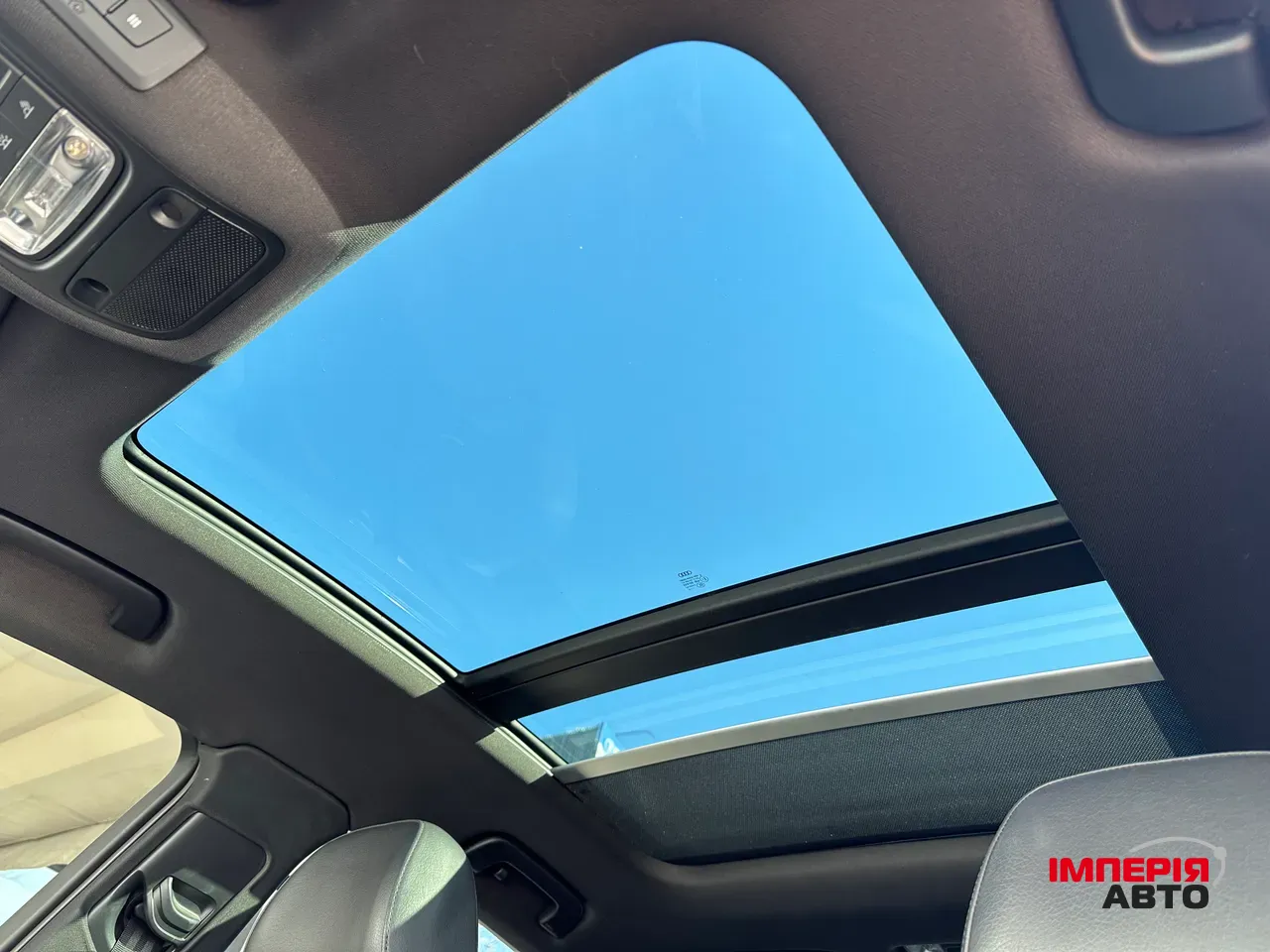 Audi Q3 - фото 31