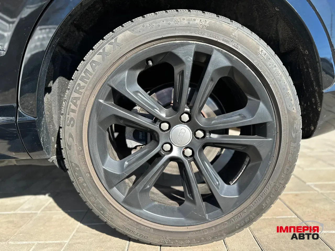 Audi Q3 - фото 12