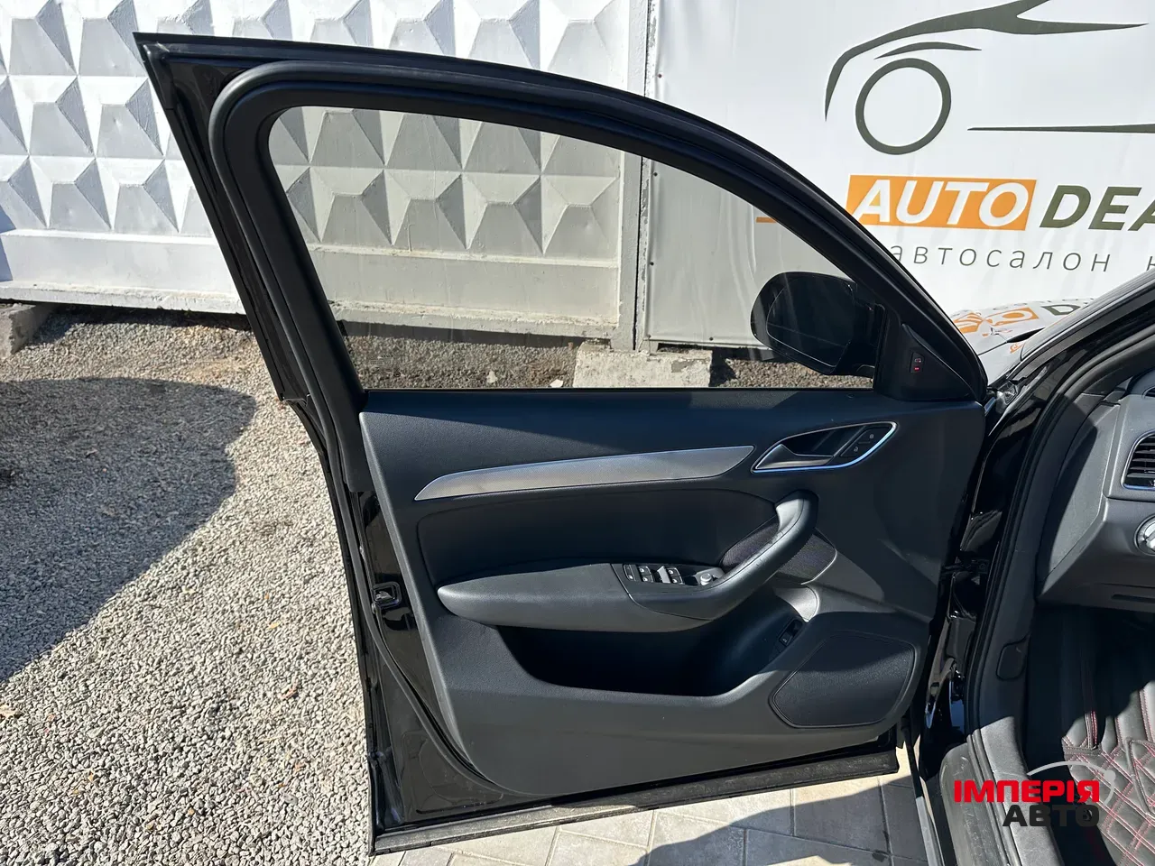 Audi Q3 - фото 13