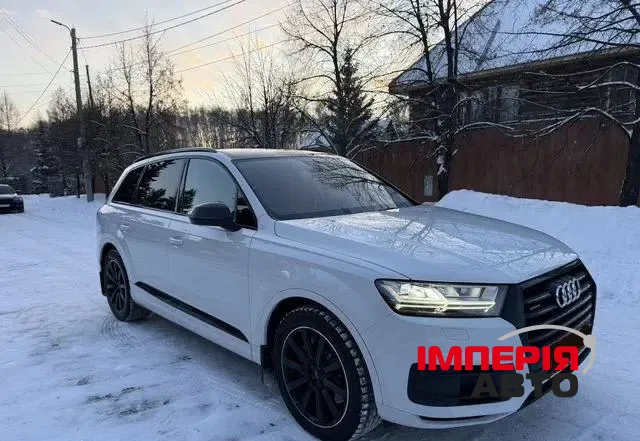 Audi Q7 - фото 6