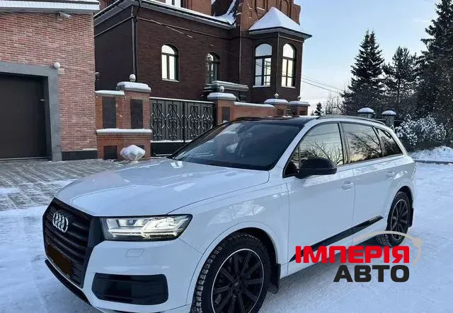 Audi Q7 - фото 1