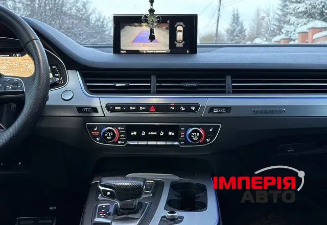 Audi Q7 - фото 4