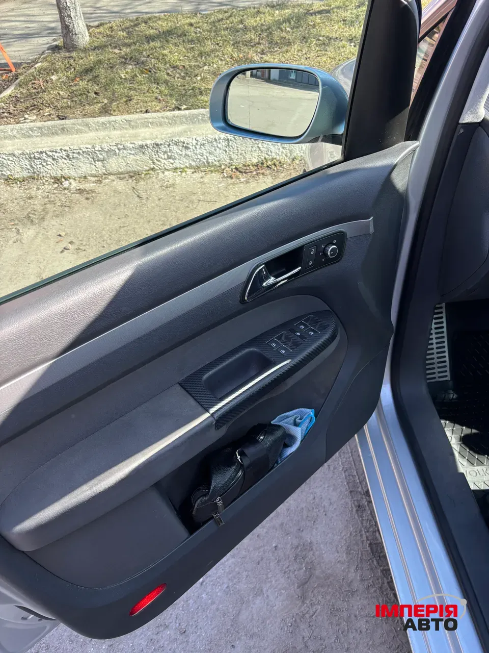 Volkswagen Touran - фото 24