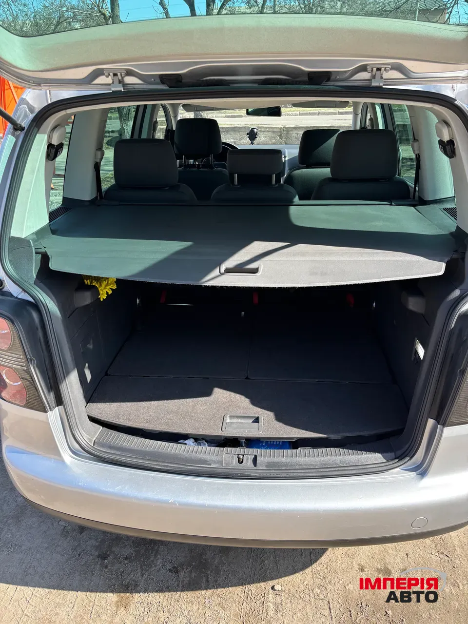 Volkswagen Touran - фото 7