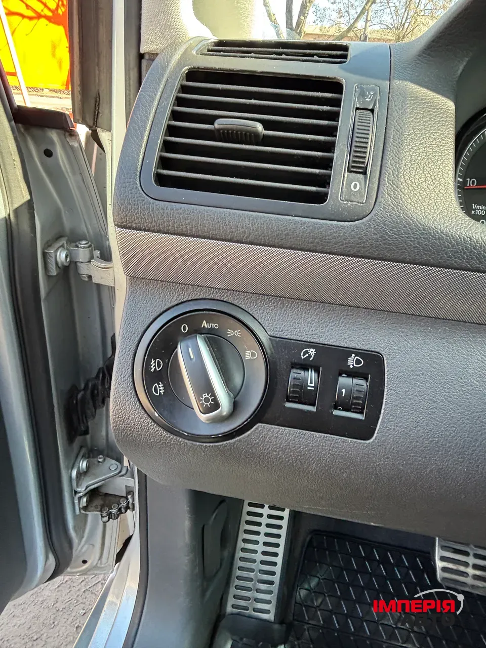 Volkswagen Touran - фото 13