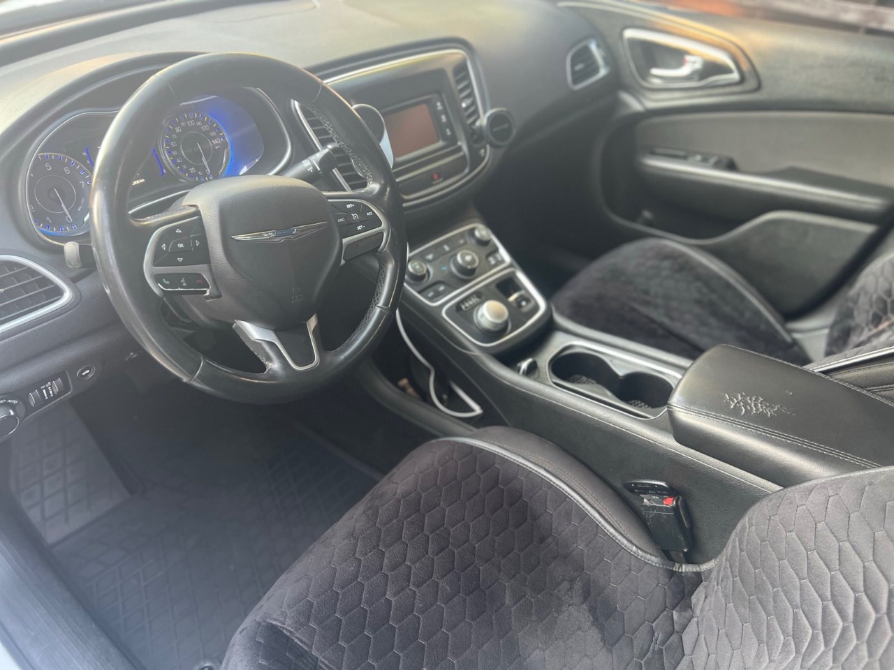 Chrysler 200 - фото 3