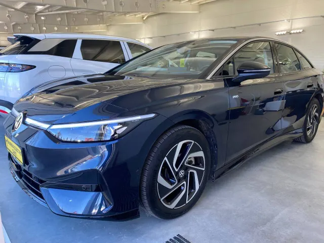 Volkswagen ID.7 - фото 1