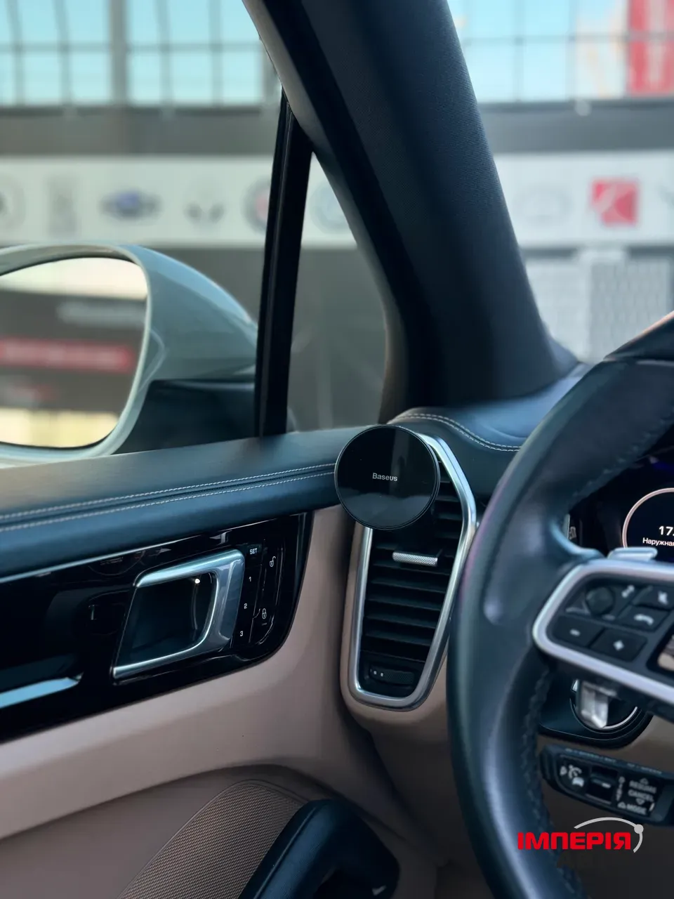 Porsche Cayenne - фото 14