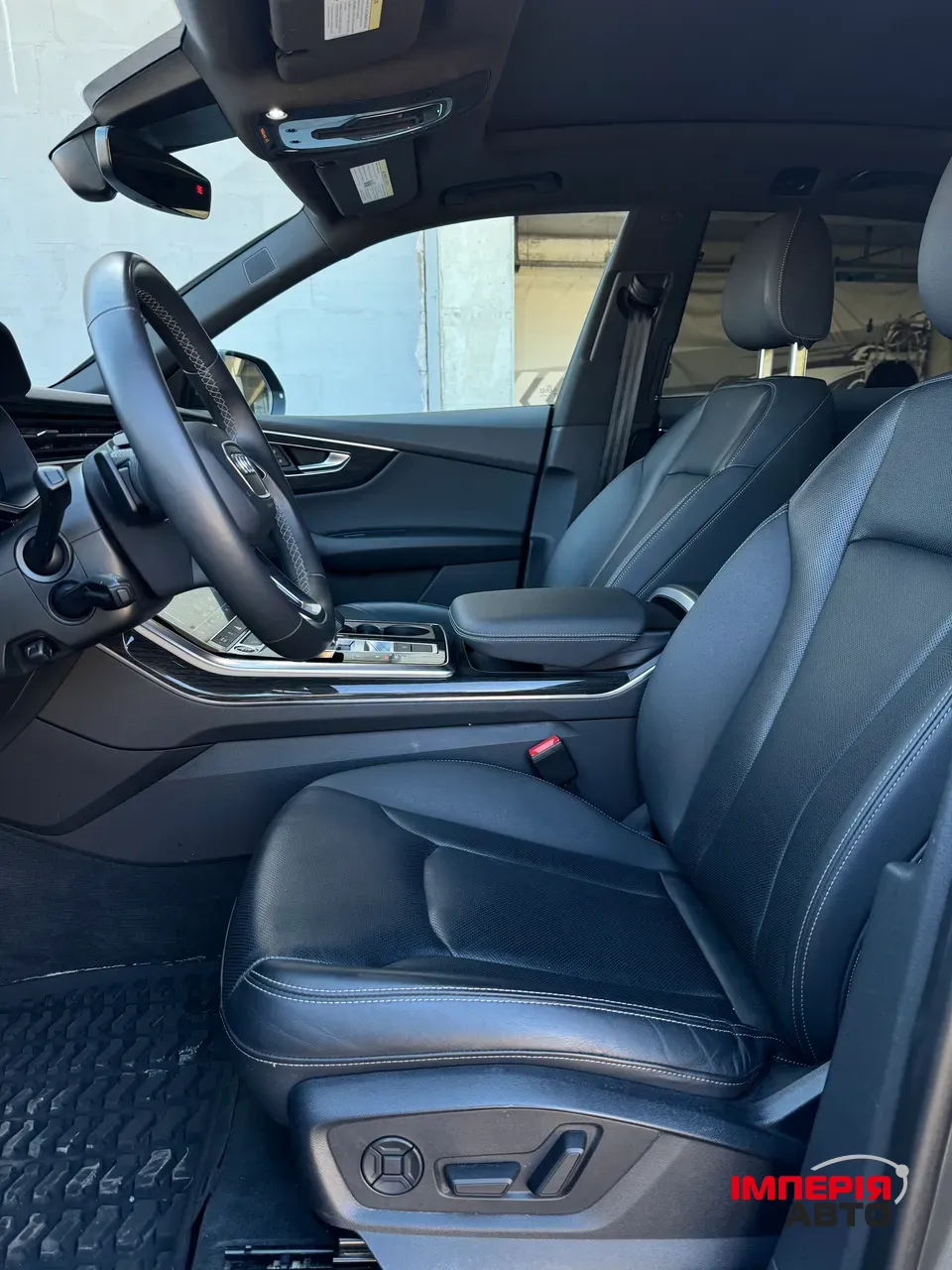 Audi Q8 - фото 14