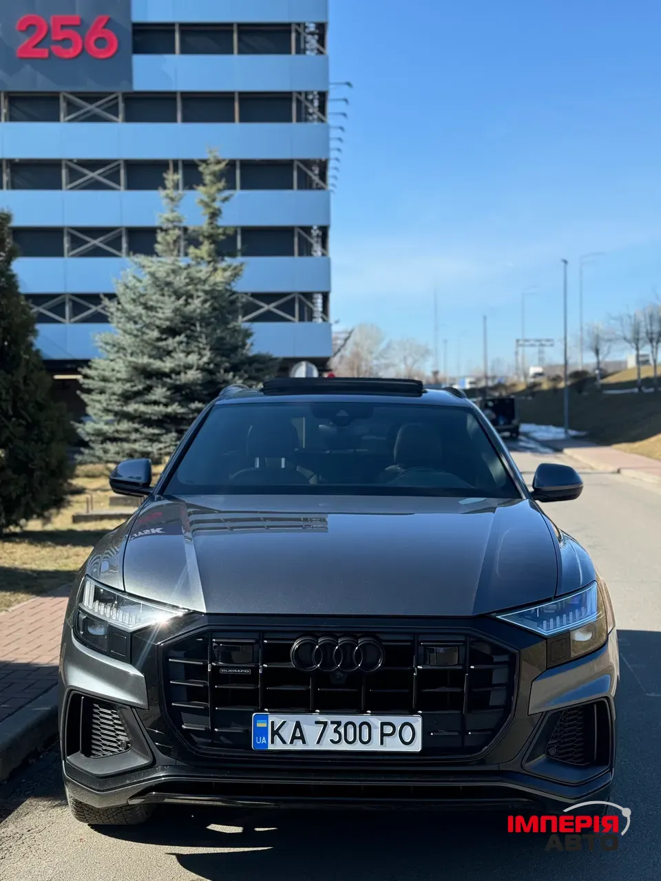 Audi Q8 - фото 1