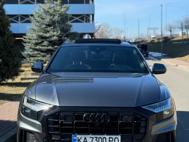 Audi Q8 - фото 1