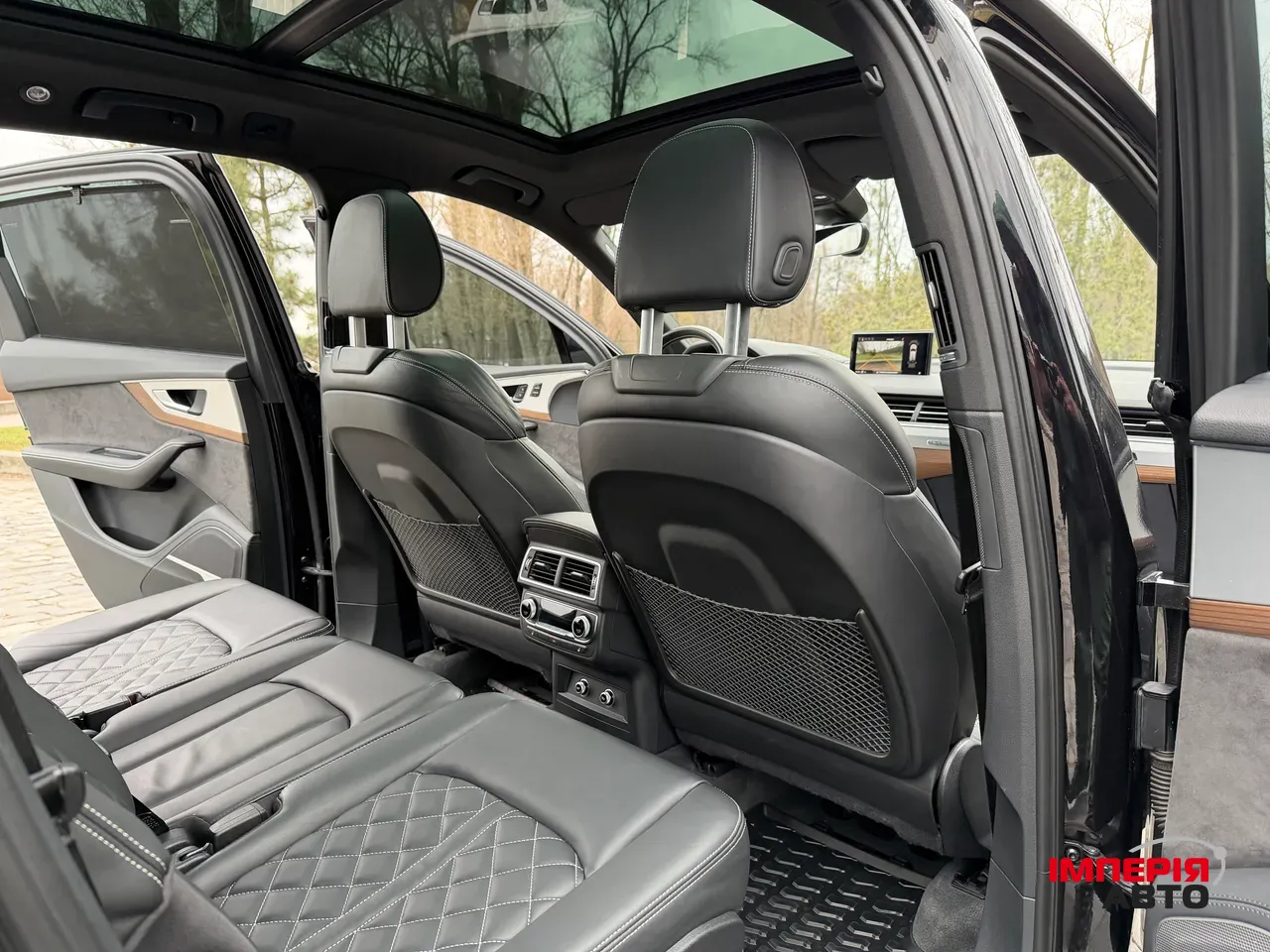 Audi SQ7 - фото 18