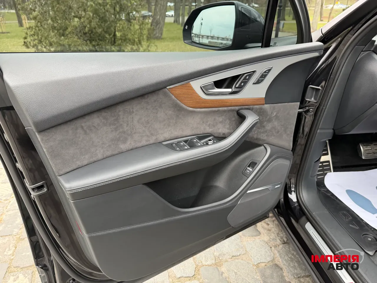 Audi SQ7 - фото 23