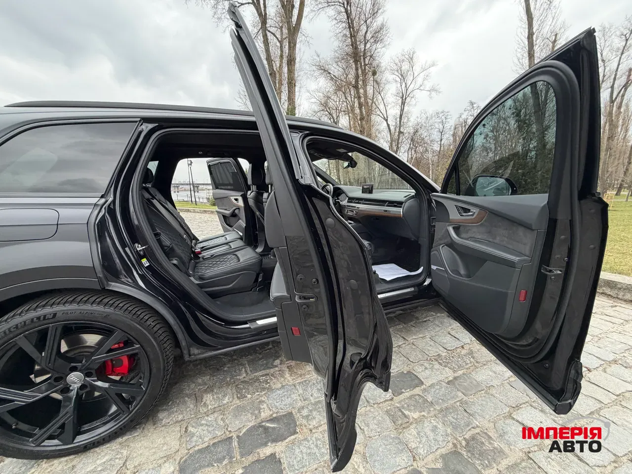 Audi SQ7 - фото 14