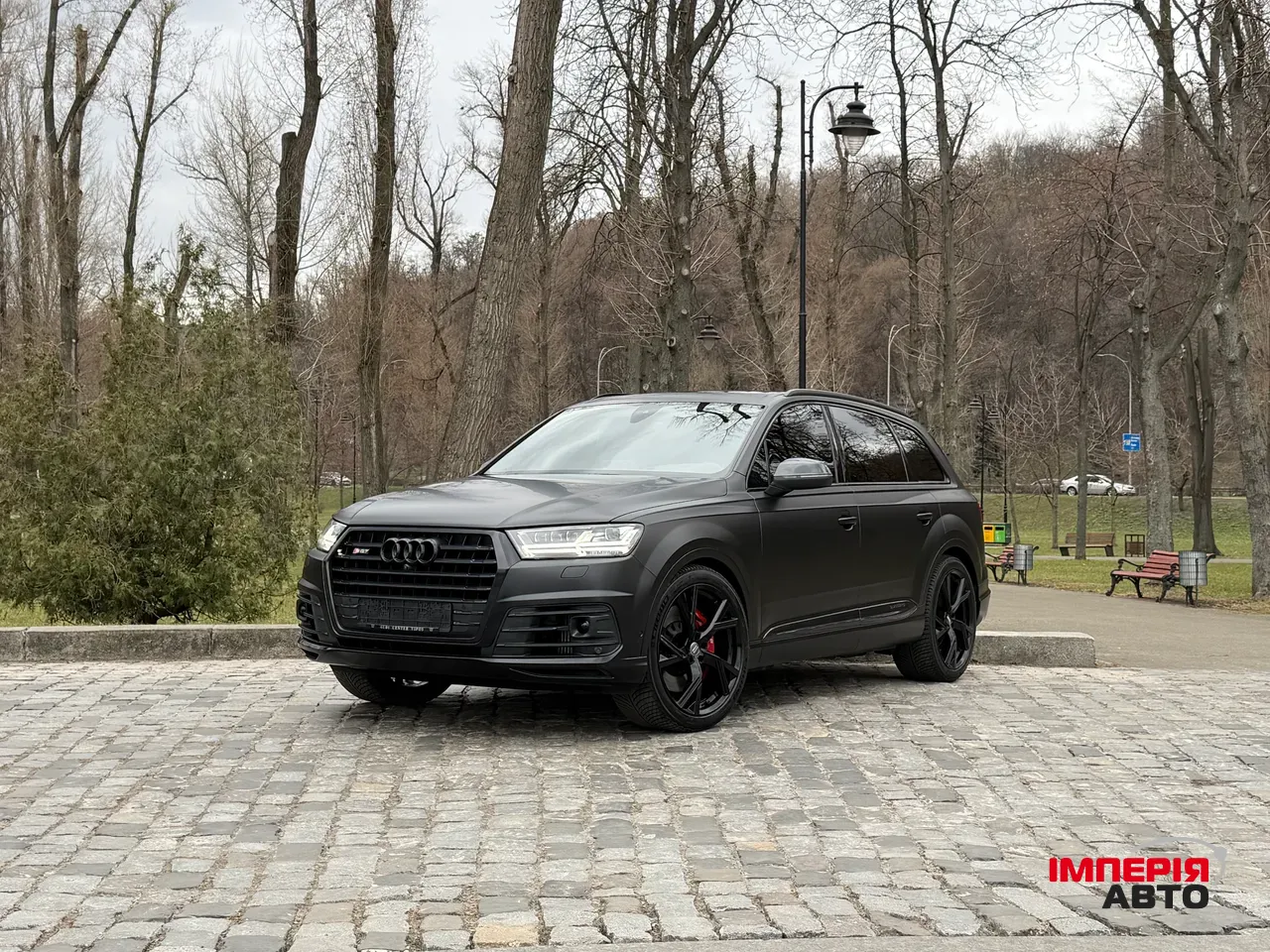 Audi SQ7 - фото 1