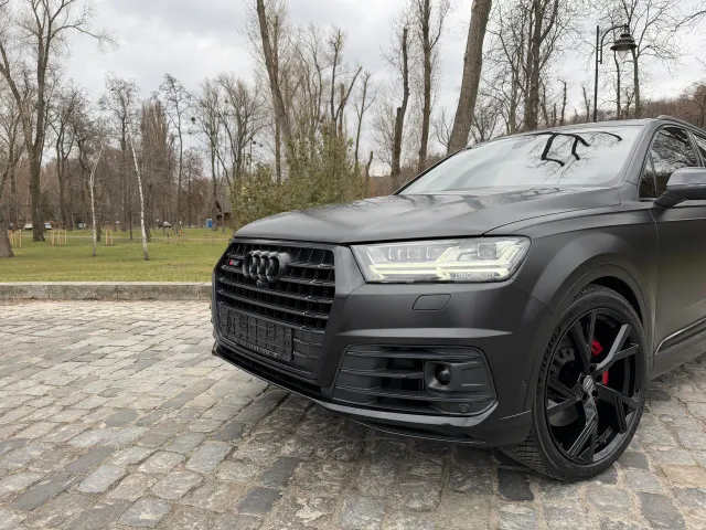Audi SQ7 - фото 2