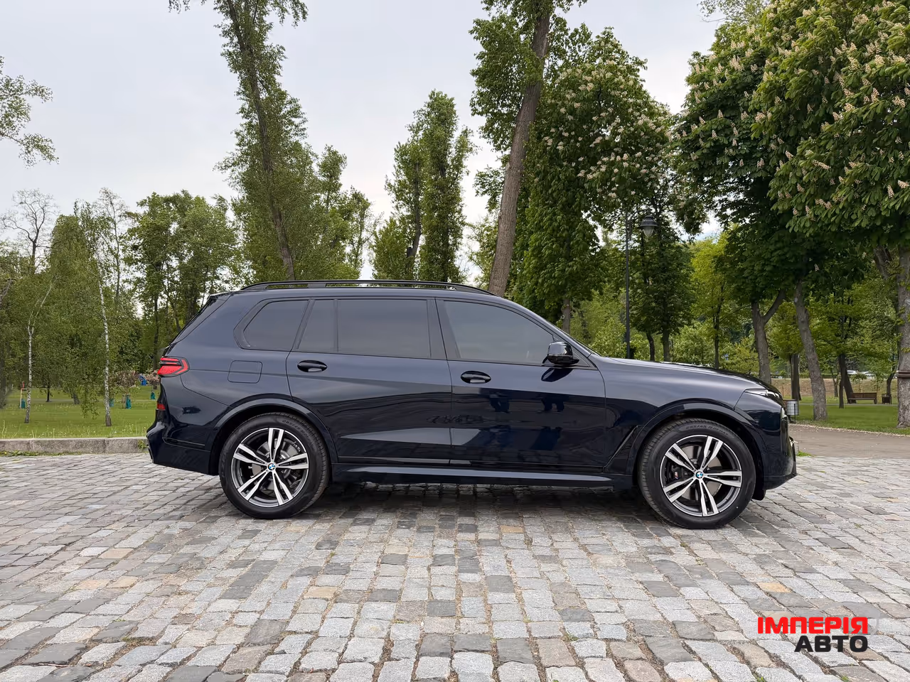 BMW X7 - фото 7