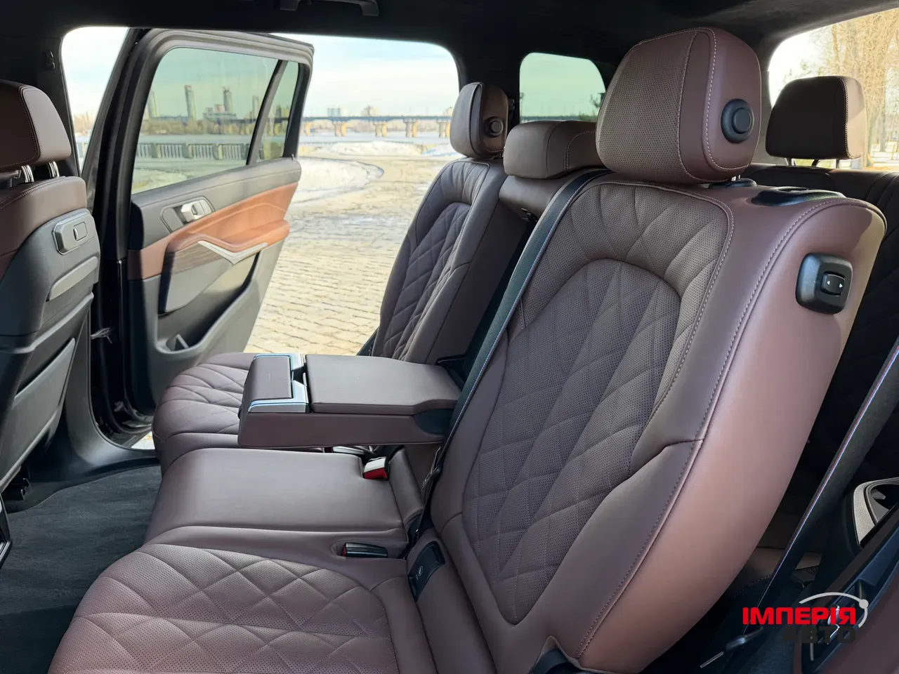 BMW X7 - фото 15