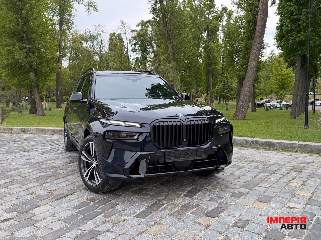BMW X7 - фото 3