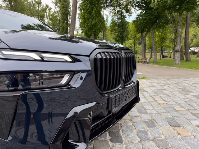 BMW X7 - фото 4