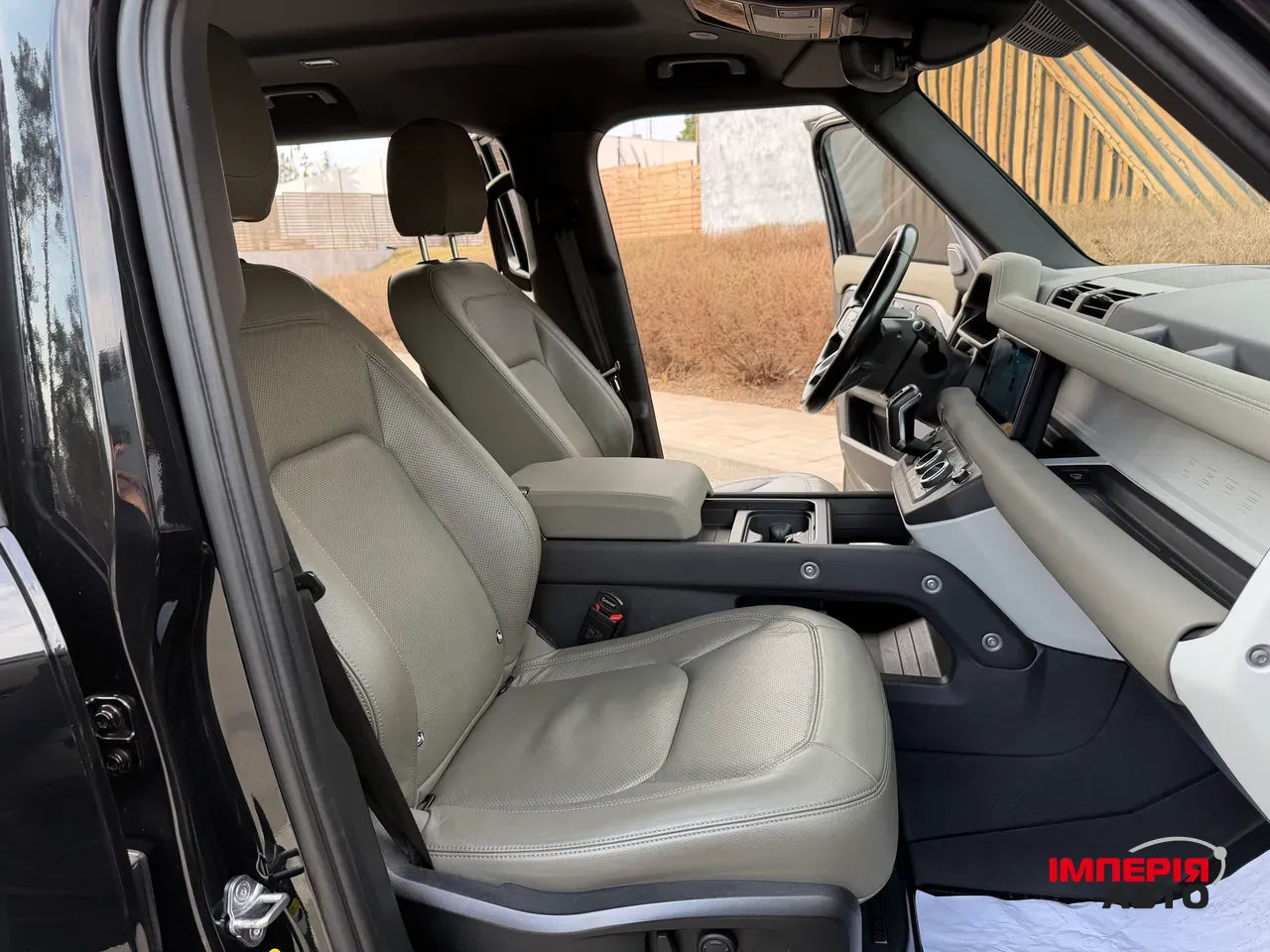 Land Rover Defender - фото 10