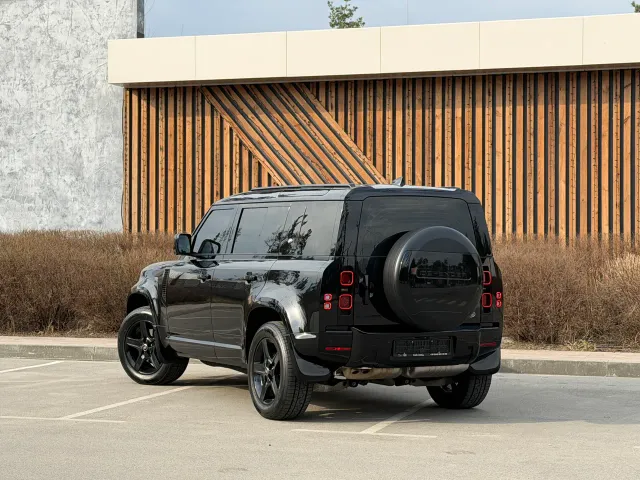 Land Rover Defender - фото 5