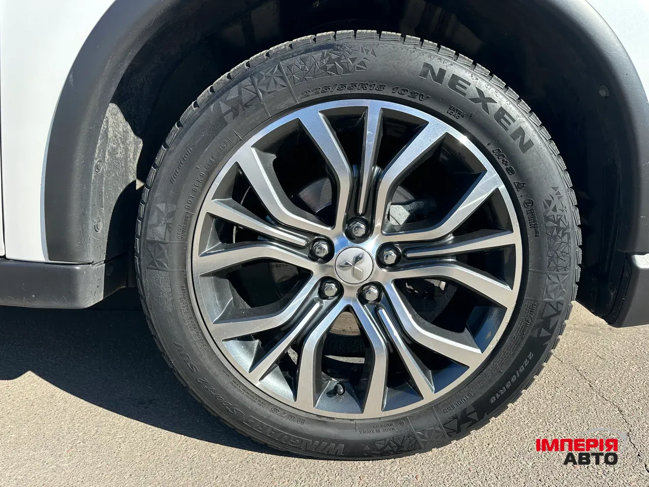 Mitsubishi Outlander - фото 9