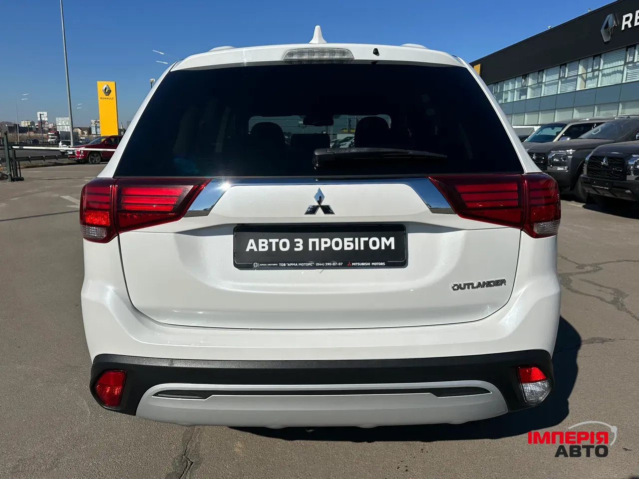 Mitsubishi Outlander - фото 6