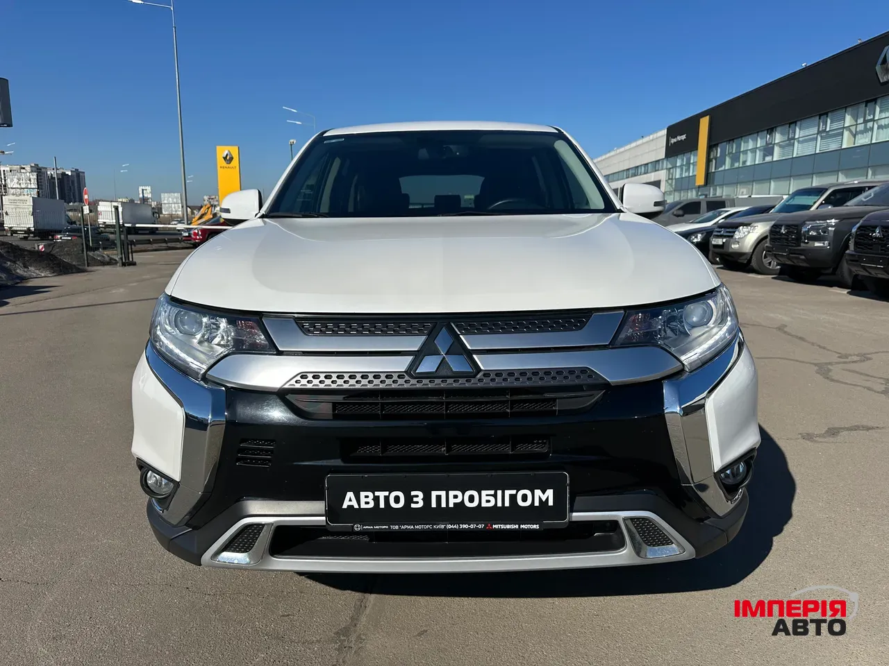 Mitsubishi Outlander - фото 2