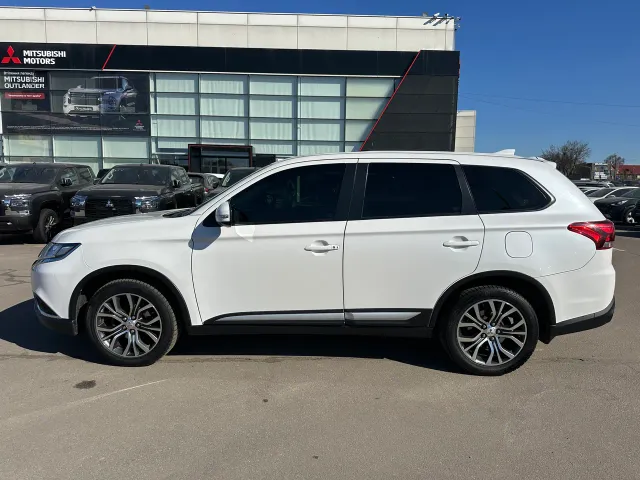 Mitsubishi Outlander - фото 4