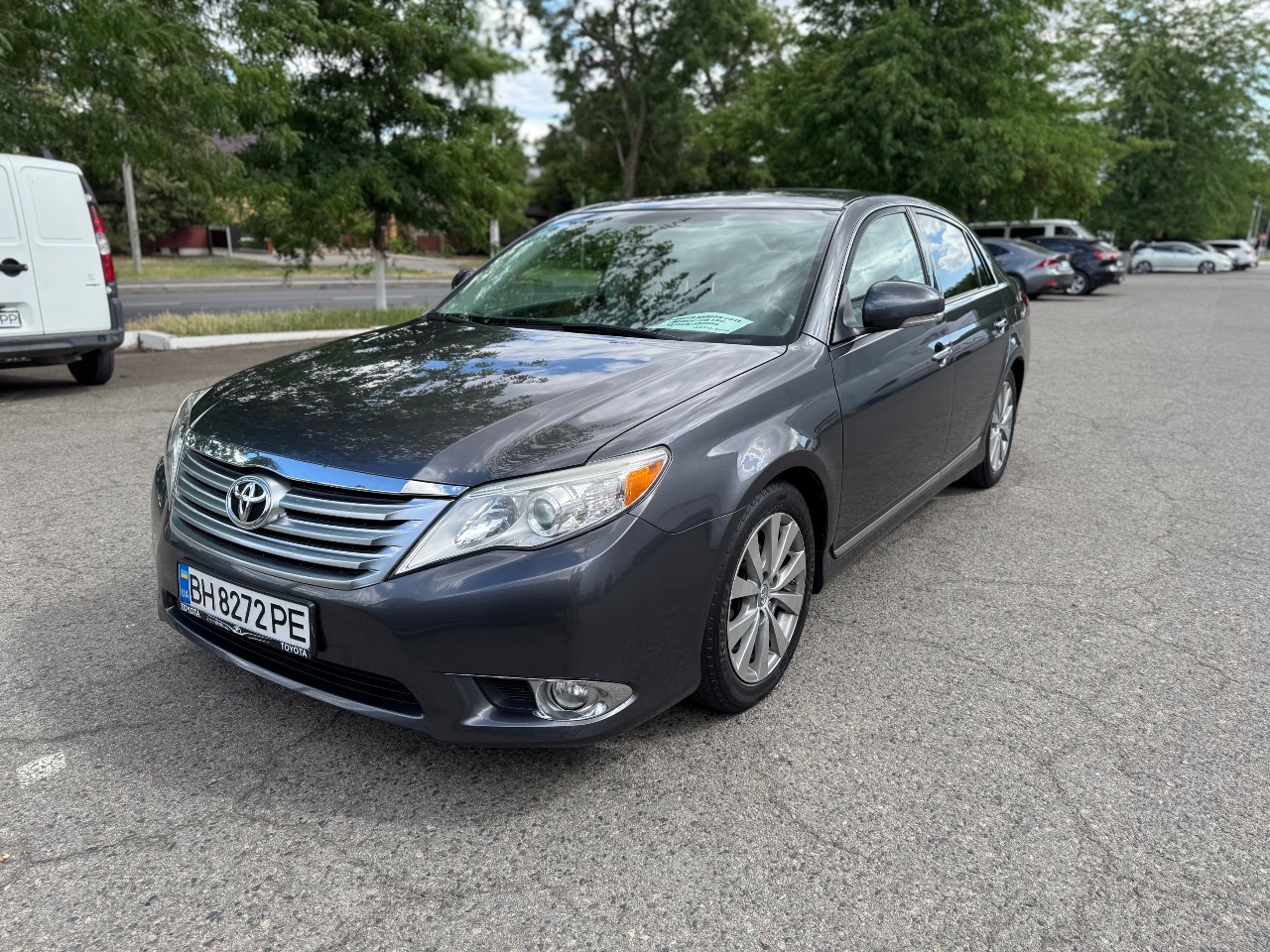 Toyota Avalon - фото 1