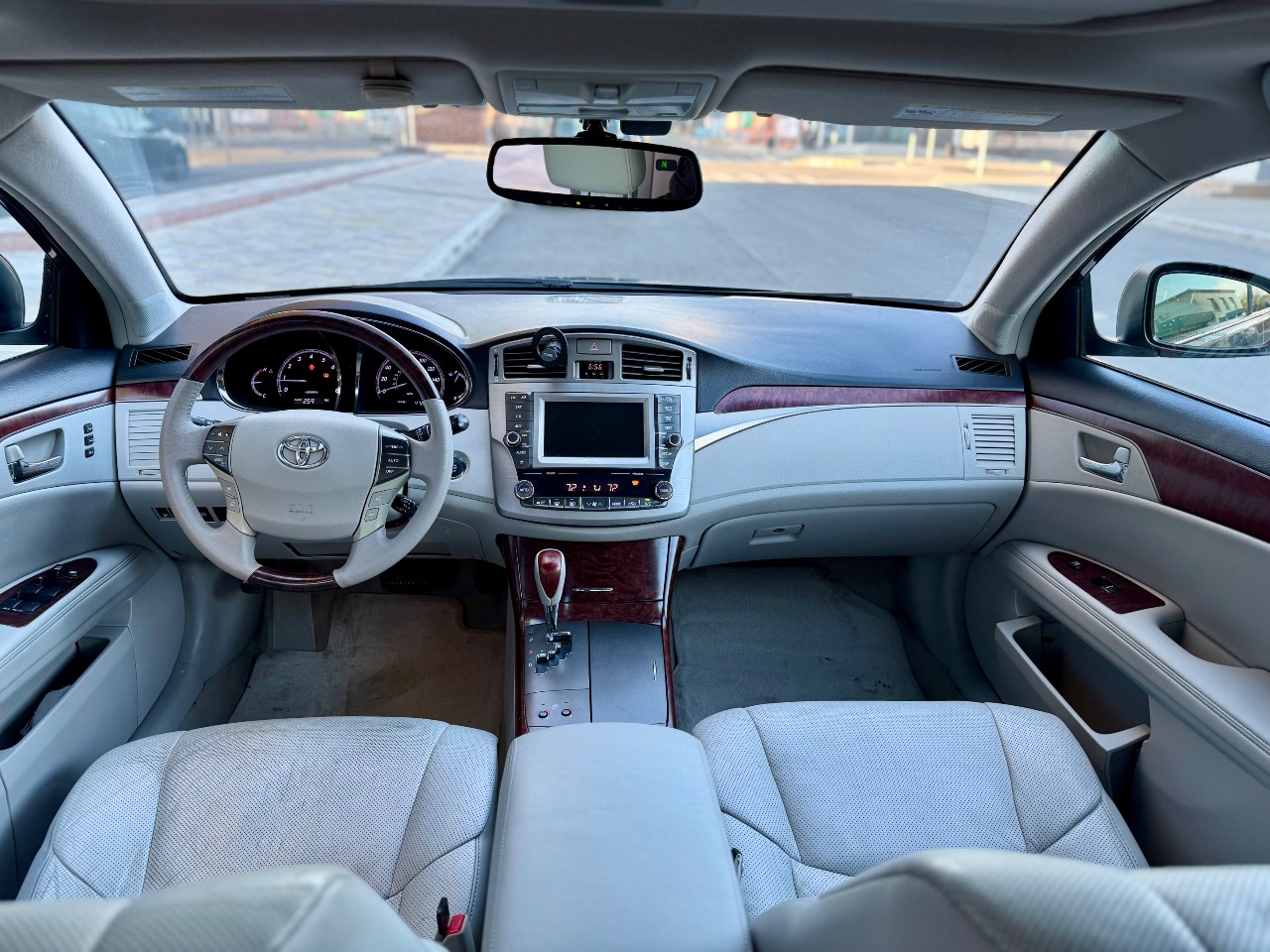 Toyota Avalon - фото 6