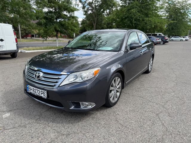 Toyota Avalon - зображення 1