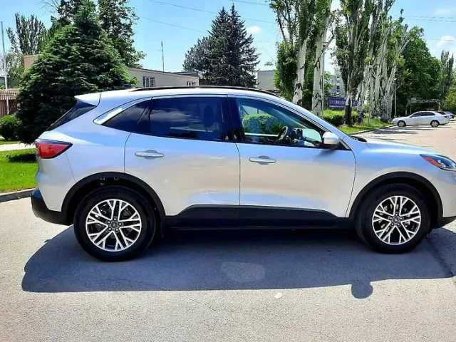 Ford Escape - фото 5