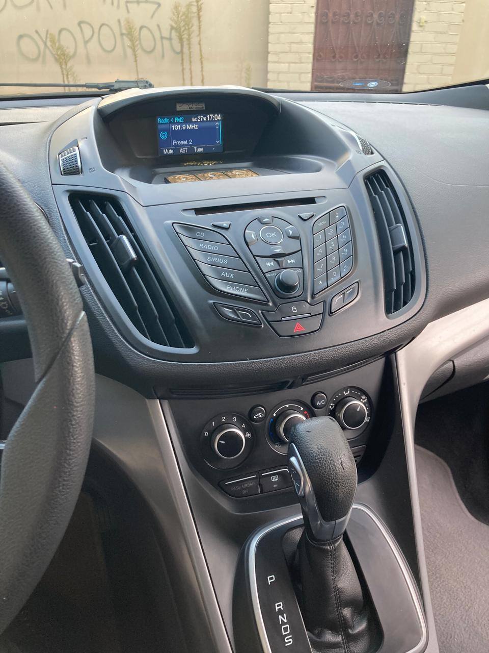 Ford Escape - фото 22