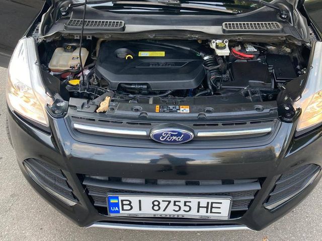 Ford Escape - фото 1