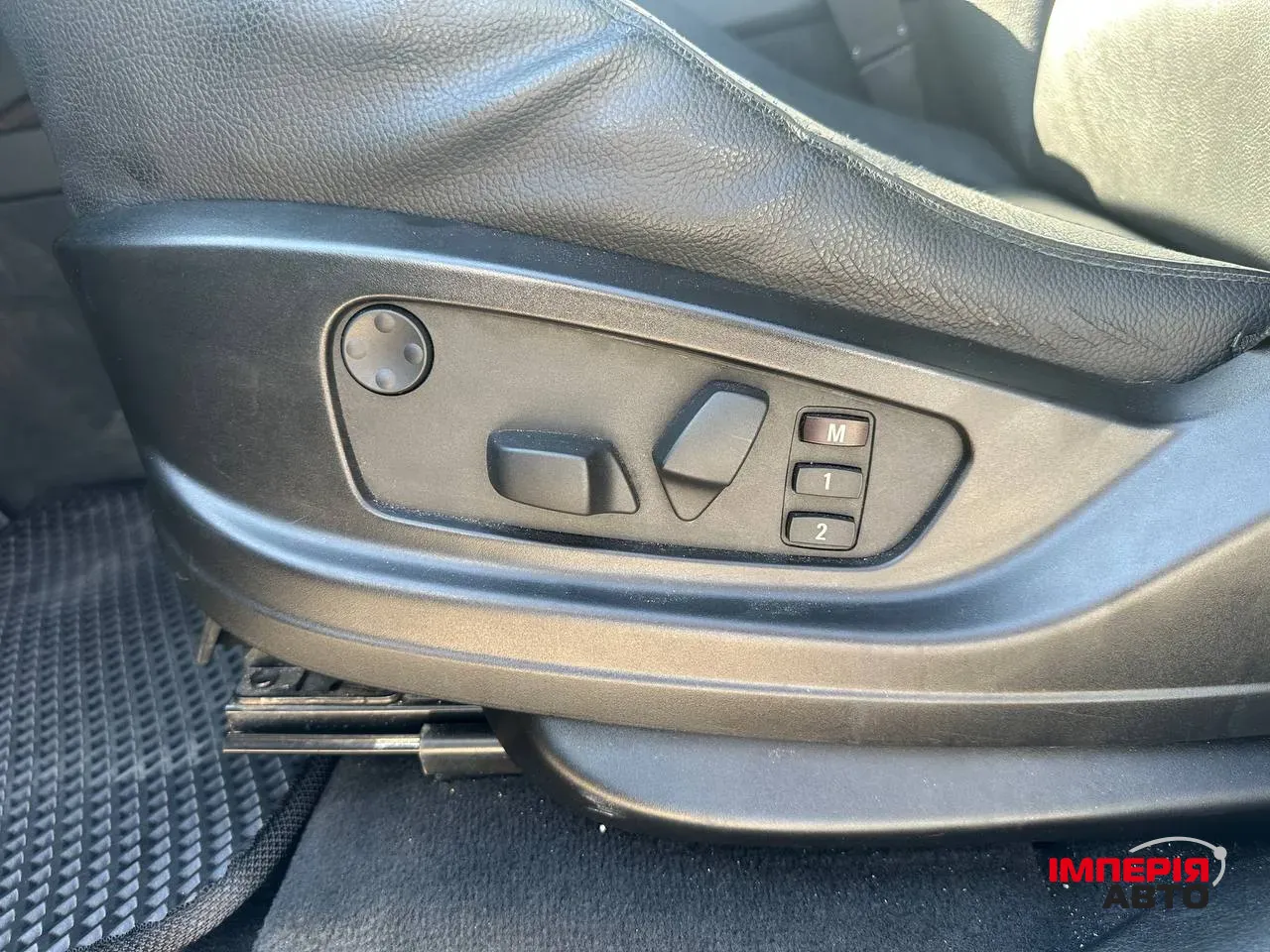 BMW X5 - фото 16